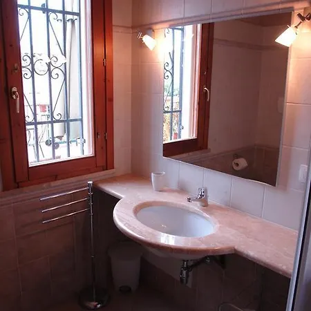 아파트 Pauli's House 몬세라토